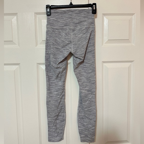 Lululemon Align Leggings Size 4 - Picture 4 of 9